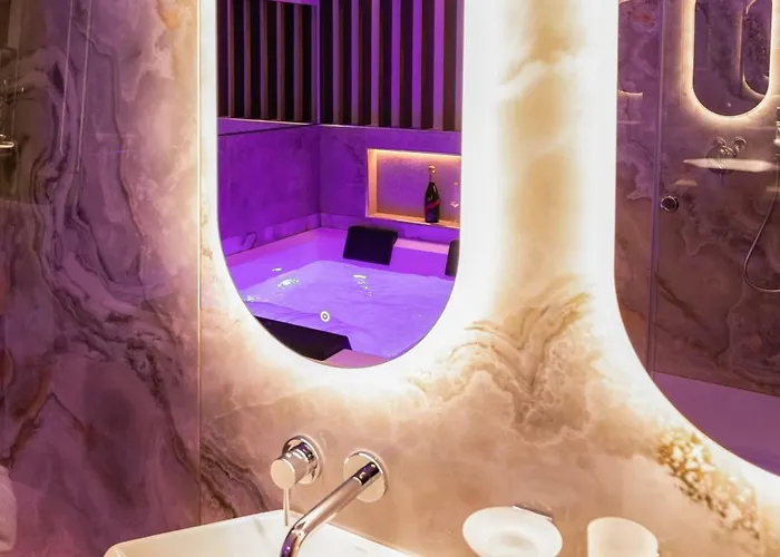 Albadea Deco&jacuzzi Konukevi 4*