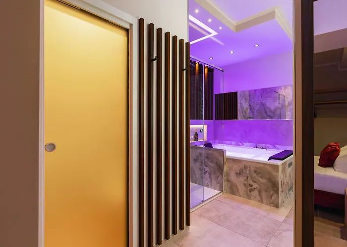 Albadea Deco&jacuzzi Гостевой дом Рим