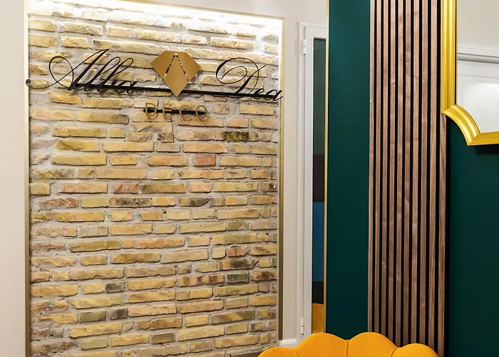 Albadea Deco&jacuzzi 4*