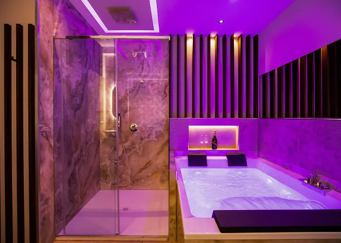 Albadea Deco&jacuzzi 4*